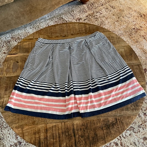 Max Studio Skirt - Picture 2 of 3